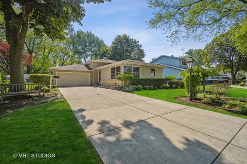1131 E Juniper Ln, Mount Prospect, IL 60056 photo 1