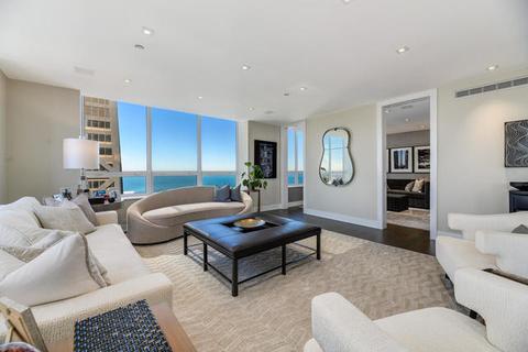 180 E Pearson St #3801, Chicago, IL 60611 photo 6