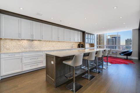 180 E Pearson St #3801, Chicago, IL 60611 photo 11