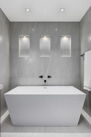 180 E Pearson St #3801, Chicago, IL 60611 photo 22