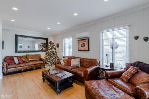 3939 Lyons St, Evanston, IL 60203 photo 2