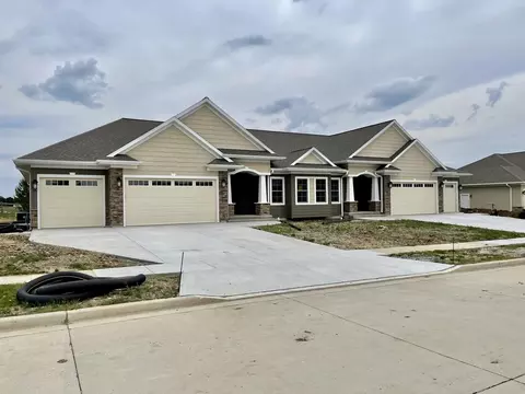 1855 Cedar Ln, Peru, IL 61354 photo 1
