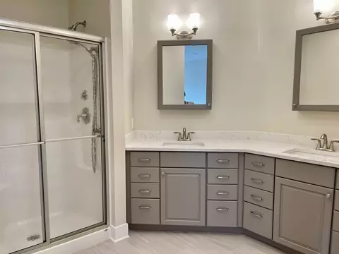 1855 Cedar Ln, Peru, IL 61354 photo 10