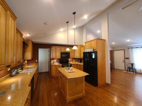 1405 Hillside Ln, Mchenry, IL 60051 photo 9