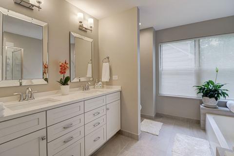 708 Red Oak Ct, Bartlett, IL 60103 photo 20