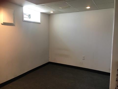 8151 S Tripp Ave, Chicago, IL 60652 photo 18