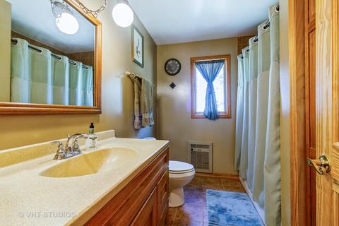 24523 Flat Iron Rd, Harvard, IL 60033 photo 9