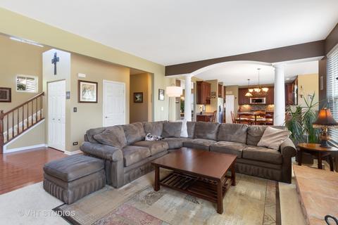185 Primrose Ln, Bartlett, IL 60103 photo 10