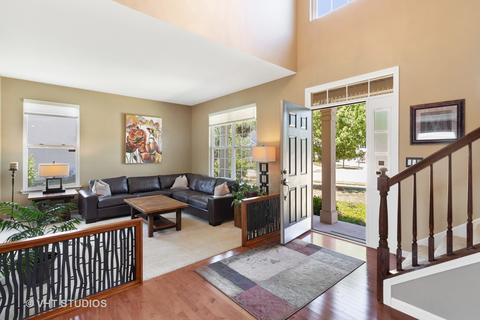 185 Primrose Ln, Bartlett, IL 60103 photo 3