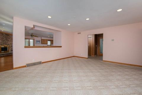 2239 Breckenboro Dr, Lake Summerset, IL 61019 photo 6