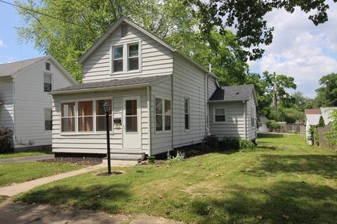 816 E Walnut St, Bloomington, IL 61701 photo 2