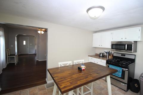 816 E Walnut St, Bloomington, IL 61701 photo 17
