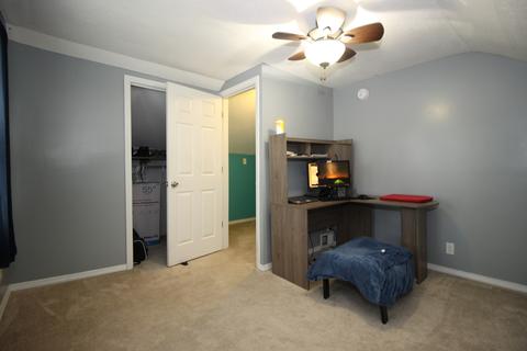816 E Walnut St, Bloomington, IL 61701 photo 23