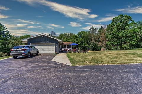 317 N Draper Rd, Mchenry, IL 60050 photo 5