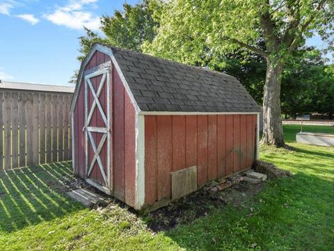 401 E Byron St, Sidney, IL 61877 photo 10