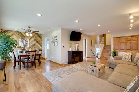 181 E Millers Rd, Des Plaines, IL 60016 photo 3