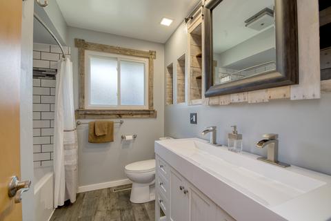 181 E Millers Rd, Des Plaines, IL 60016 photo 12