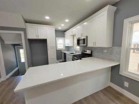 212 Orange St, Elgin, IL 60123 photo 5