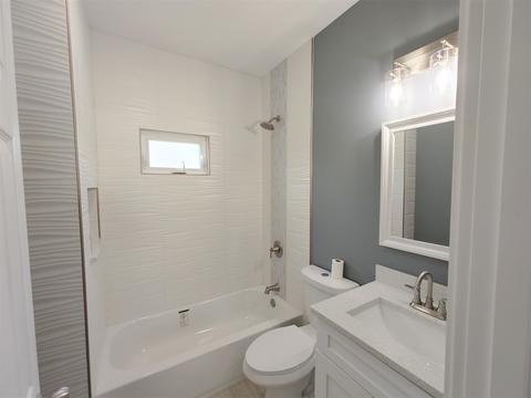 212 Orange St, Elgin, IL 60123 photo 12