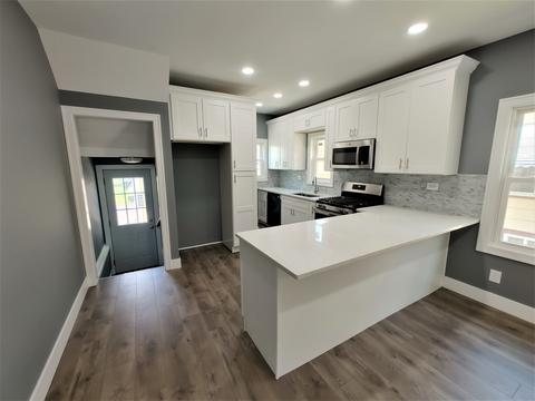 212 Orange St, Elgin, IL 60123 photo 3