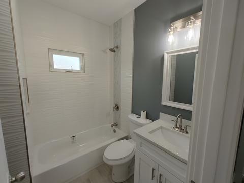 212 Orange St, Elgin, IL 60123 photo 13