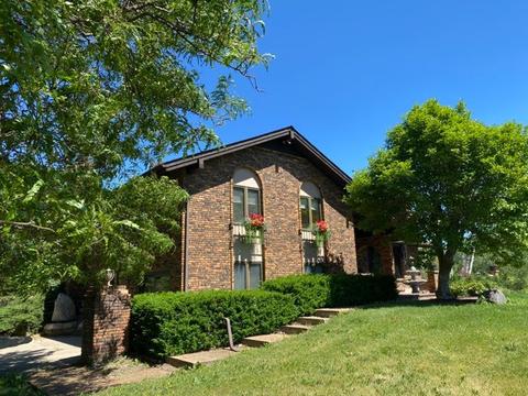 1914 Dot St, Mchenry, IL 60050 photo 2