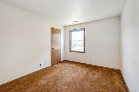 35 E Donovan Ct, Crete, IL 60417 photo 13