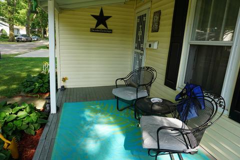 658 E Meyer St, Monticello, IL 61856 photo 3