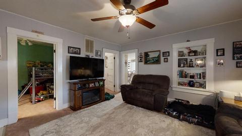 658 E Meyer St, Monticello, IL 61856 photo 6