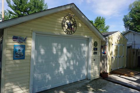 658 E Meyer St, Monticello, IL 61856 photo 27