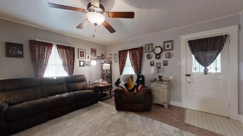 658 E Meyer St, Monticello, IL 61856 photo 5