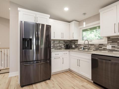 1015 W Windsor Dr, Mchenry, IL 60051 photo 3