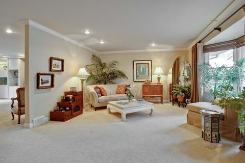 3521 Keenan Ln, Glenview, IL 60026 photo 4