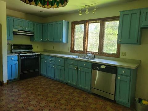1150 Jay St, Freeport, IL 61032 photo 5