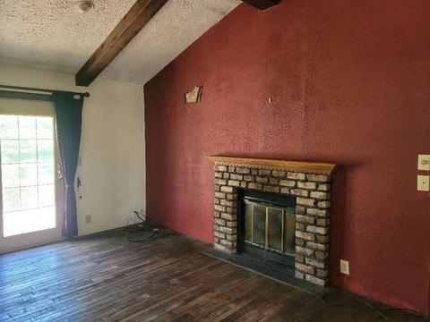 1150 Jay St, Freeport, IL 61032 photo 2
