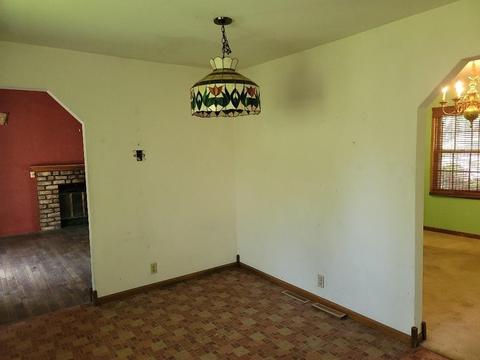 1150 Jay St, Freeport, IL 61032 photo 4