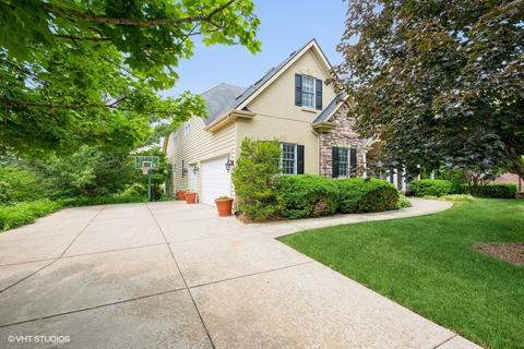 2302 Kane Ln, Batavia, IL 60510 photo 2