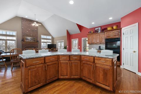 2302 Kane Ln, Batavia, IL 60510 photo 13