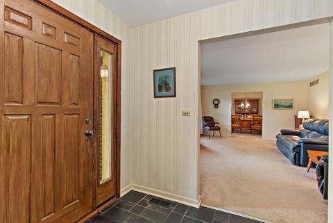 876 Walnut Dr, Sleepy Hollow, IL 60118 photo 3