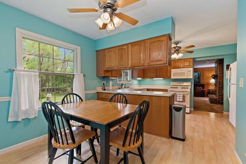 876 Walnut Dr, Sleepy Hollow, IL 60118 photo 8