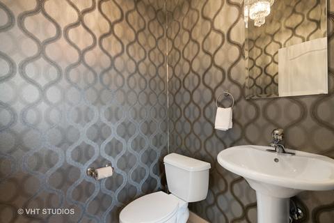1547 W Thomas St #3, Chicago, IL 60642 photo 10