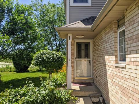 2172 W Adobe Dr, Addison, IL 60101 photo 2