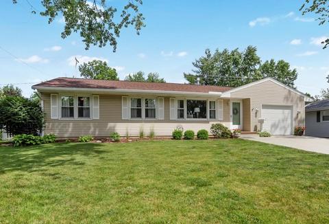 204 Grandview Dr, Normal, IL 61761 photo 1