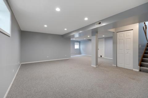 45 Creekside Cir, Elgin, IL 60123 photo 22