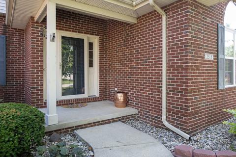 2515 Pinehurst Dr, Champaign, IL 61822 photo 2