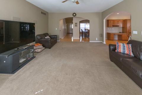 2515 Pinehurst Dr, Champaign, IL 61822 photo 8