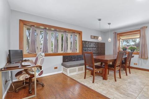 600 Lance Dr, Des Plaines, IL 60016 photo 6