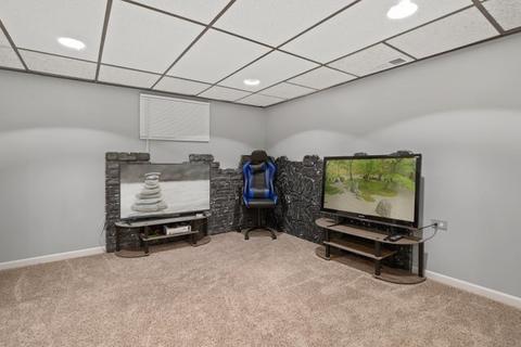 600 Lance Dr, Des Plaines, IL 60016 photo 23