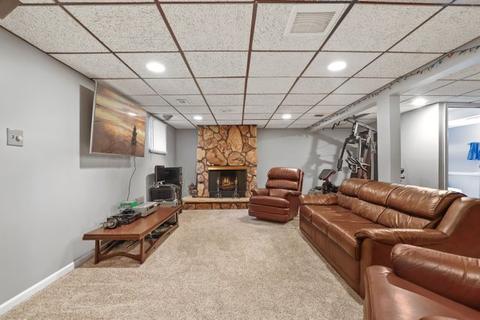 600 Lance Dr, Des Plaines, IL 60016 photo 21