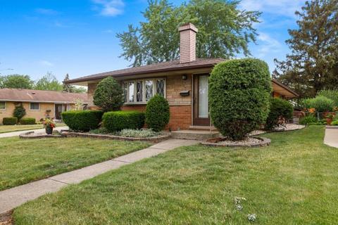 600 Lance Dr, Des Plaines, IL 60016 photo 1